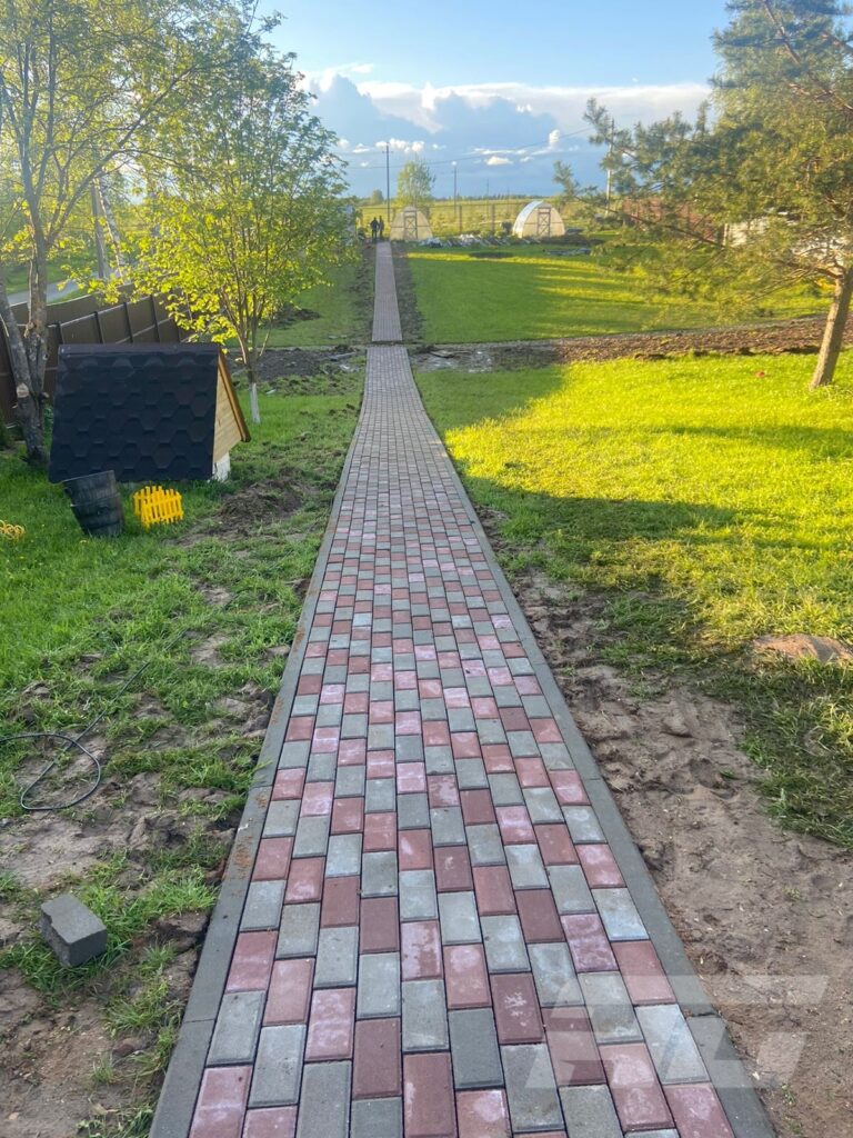 ukladka plitki dlya dorozhki posle